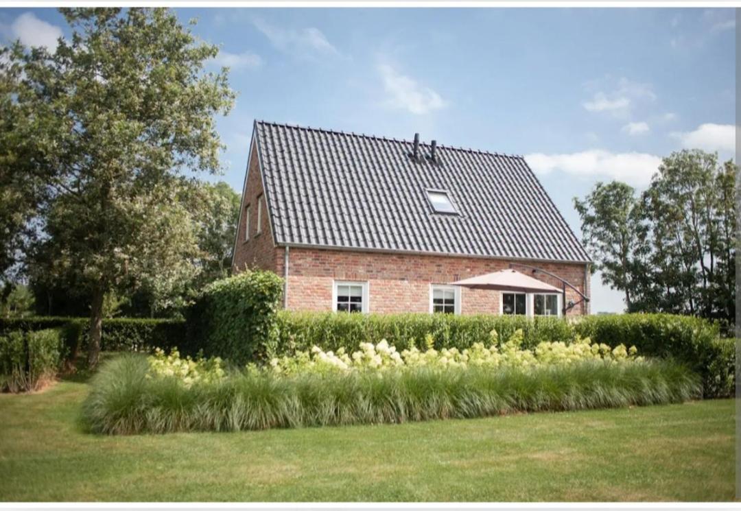 Mooi, Vrij Gelegen Vakantiehuis Dichtbij Zee En Strand! Aagtekerke Exteriör bild